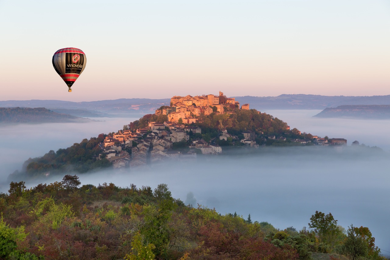 Vol en montgolfière sur Cordes sur Ciel