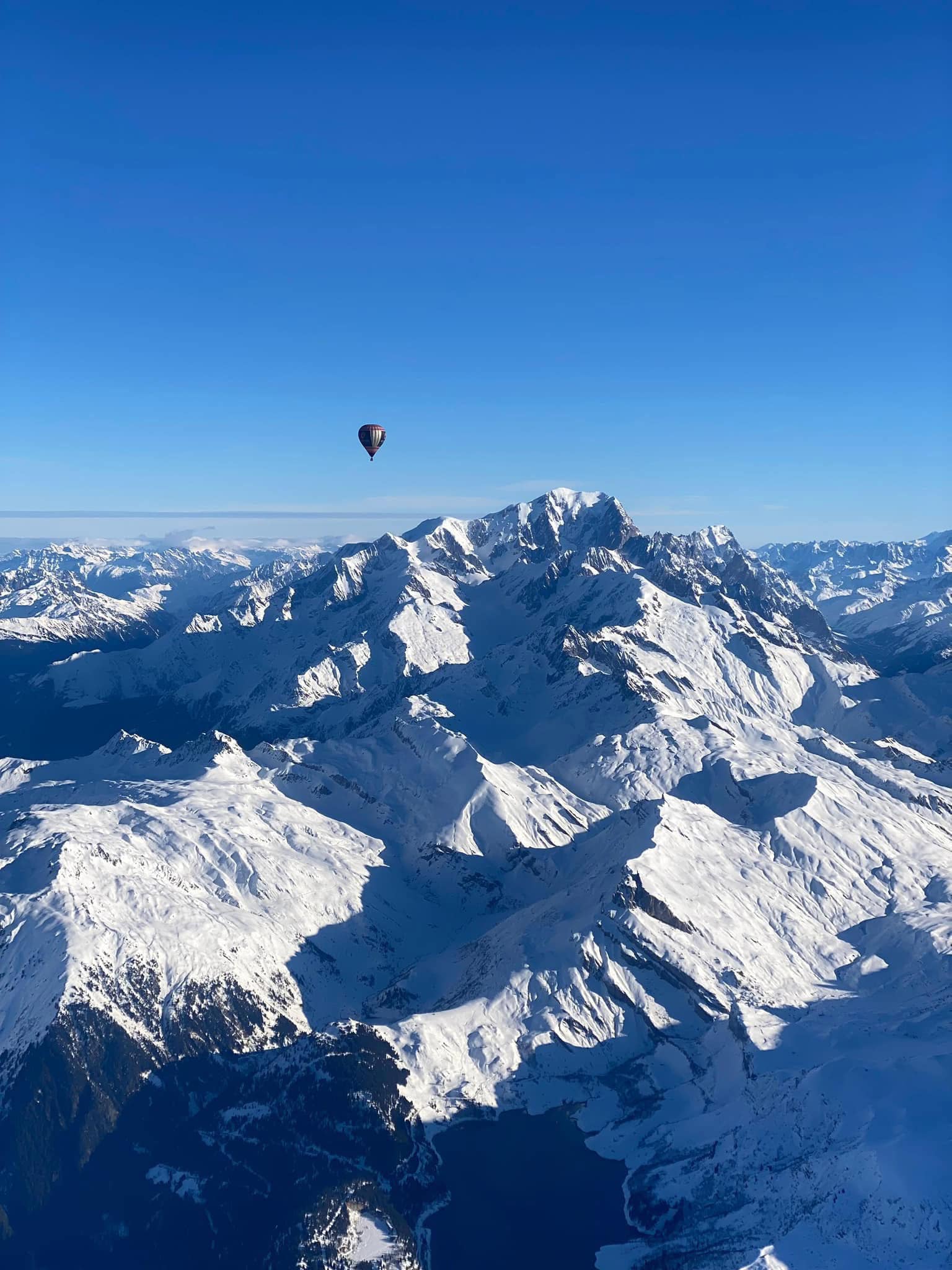 Pyrénées montgolfière