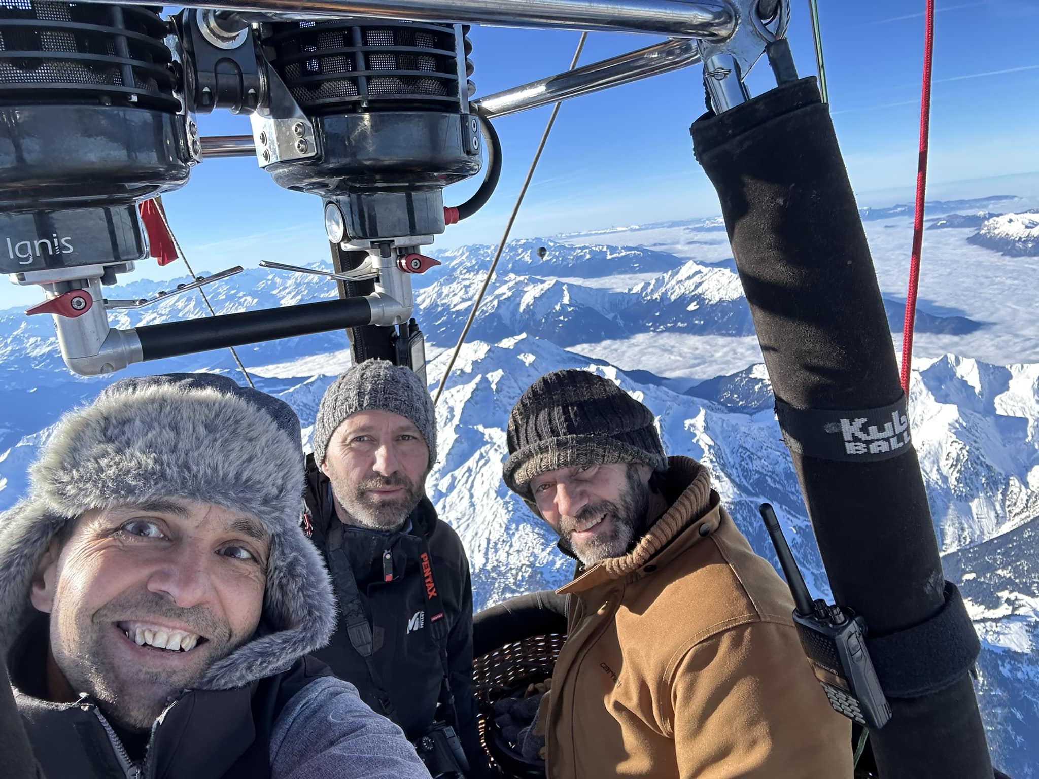Traversée des Pyrénées en montgolfière