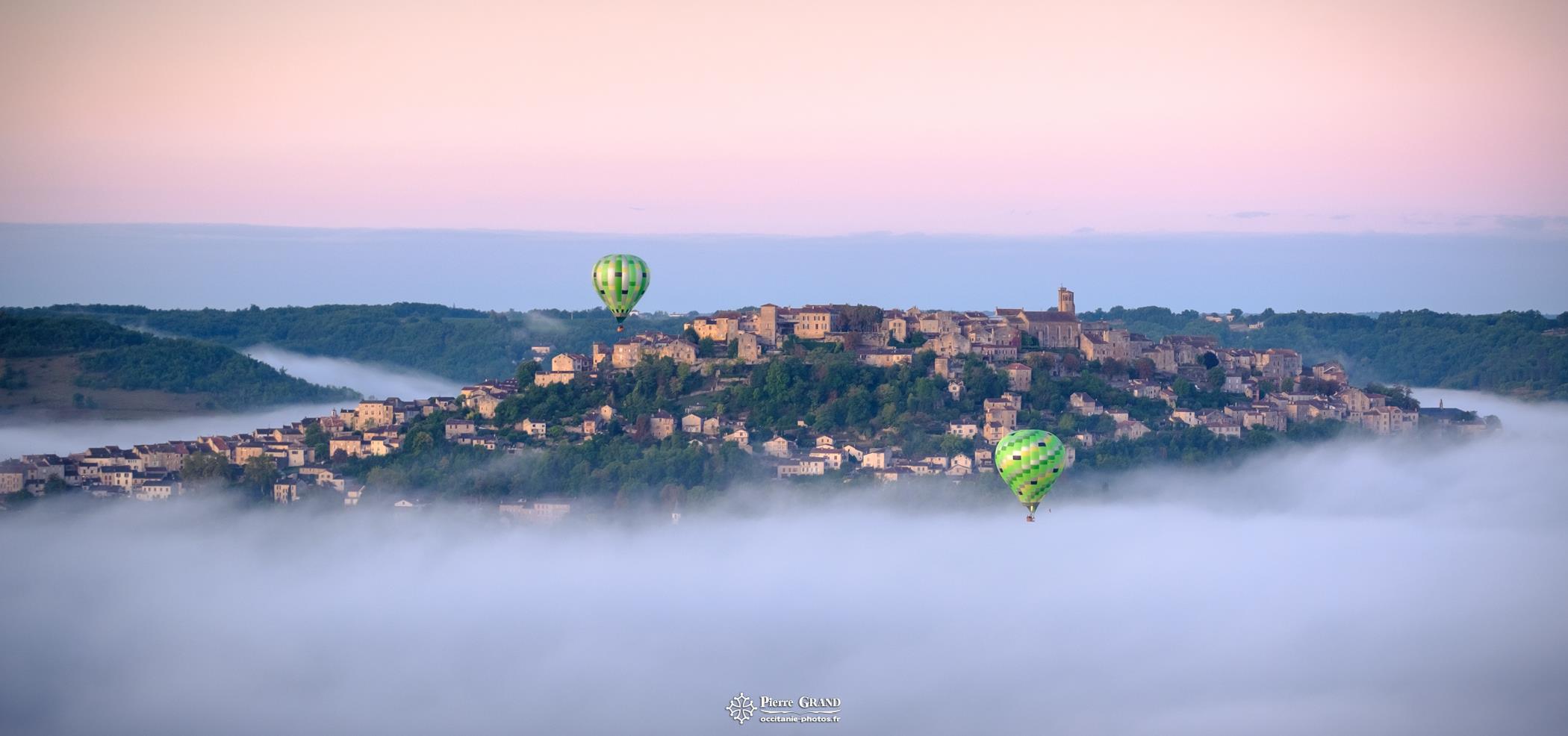 mariage en montgolfière sur Cordes sur Ciel