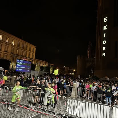 Passage de relais de l'ekiden d'Albi avec Atmosph'Air