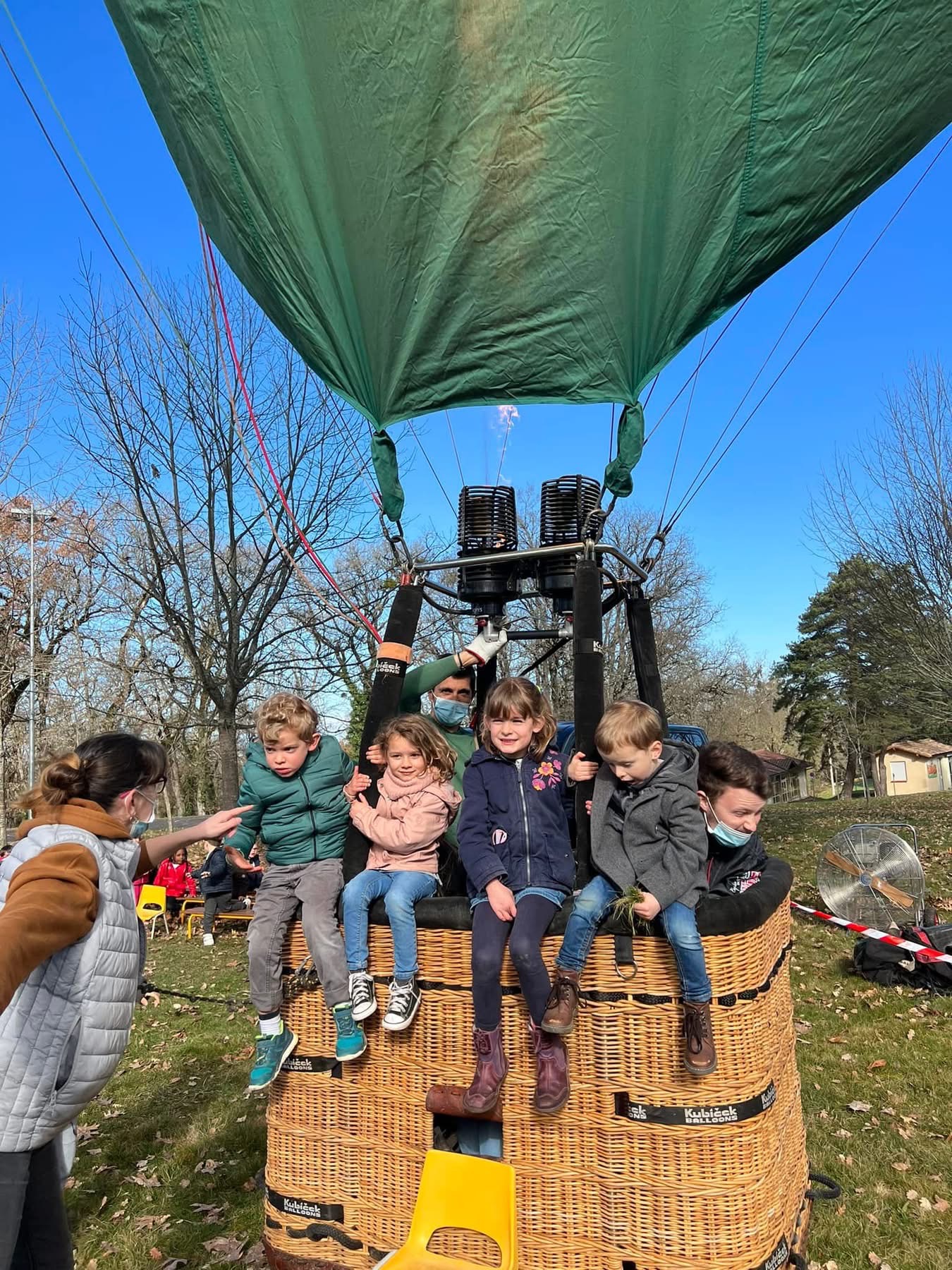 Intervention Atmosph'Airn montgolfières dans les écoles et centres aérés