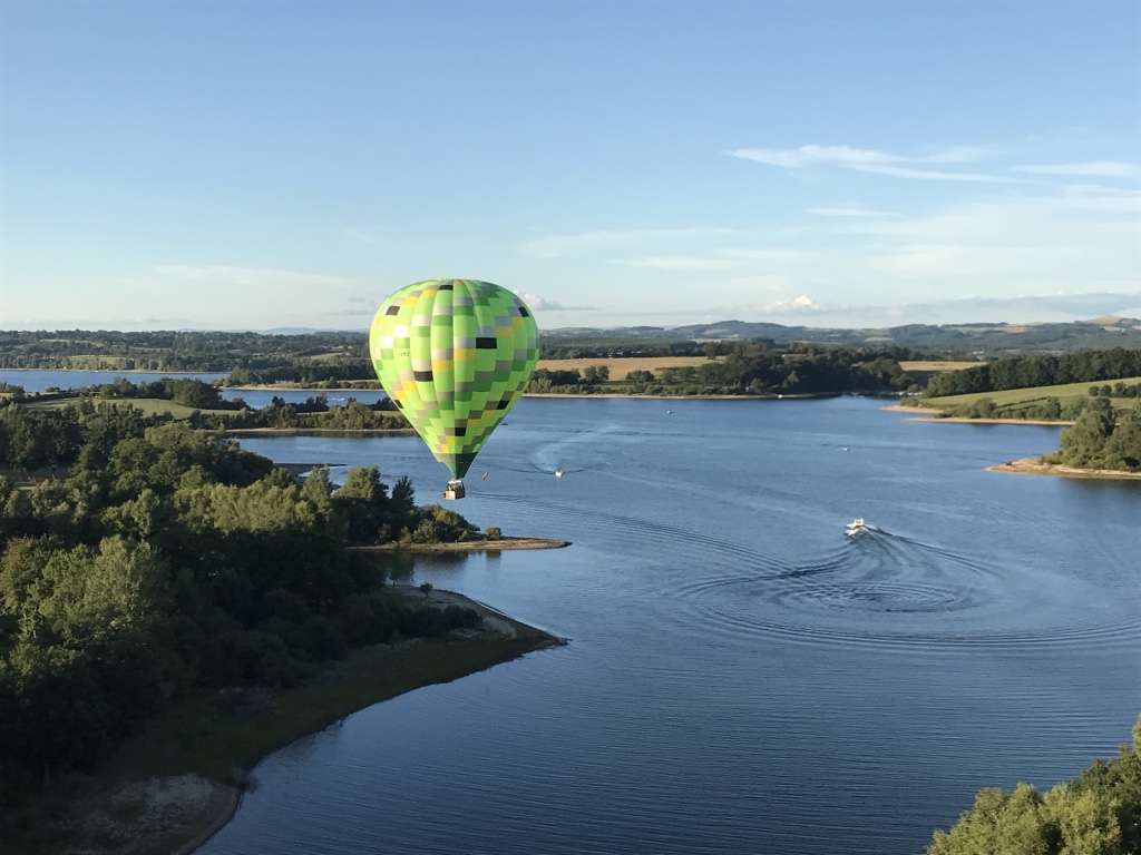 Vol en montgolfière sur le Lac de Pareloup