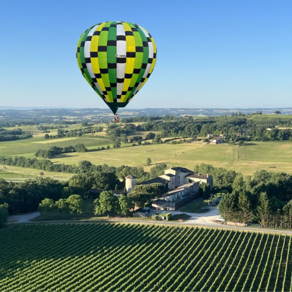 Survol des domaines viticoles de Gaillac en montgolfière
