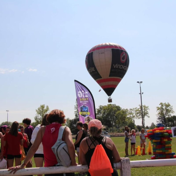 Animation montgolfière captive lors de la course solidaire "Le Marathon de Laurie"  de Cadalen