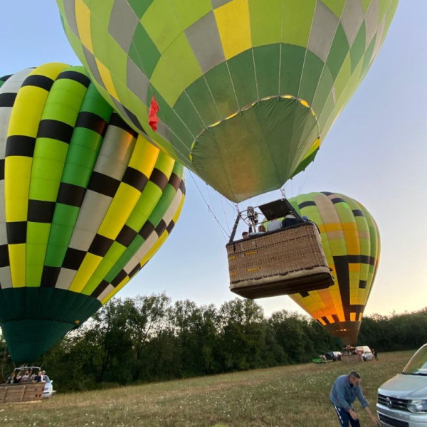 Décollage des 3 montgolfières au départ d'Albi 