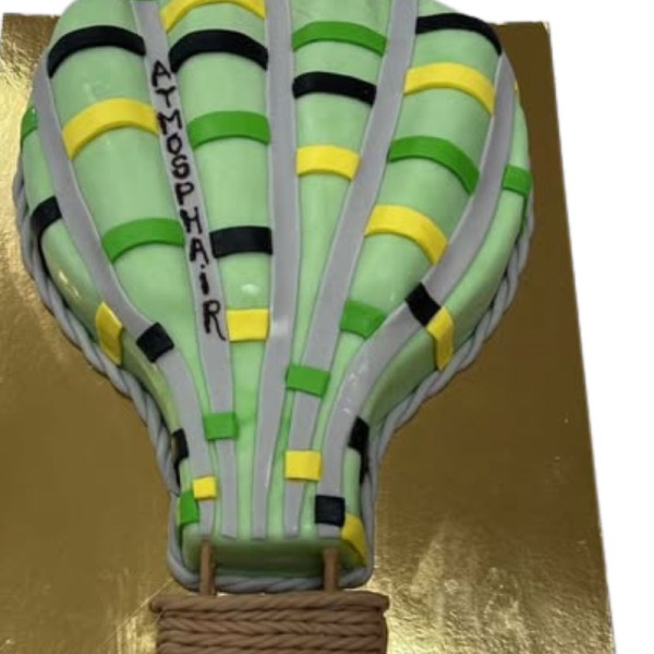 Un gâteau spécial anniversaire en forme de montgolfière aux couleurs d'Atmosph'Air a été réalisé par Sweet Délices Albi - Le Séquestre à l'occasion d'un séminaire d'entreprise