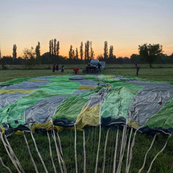 Sangles de l'ossature de la montgolfière