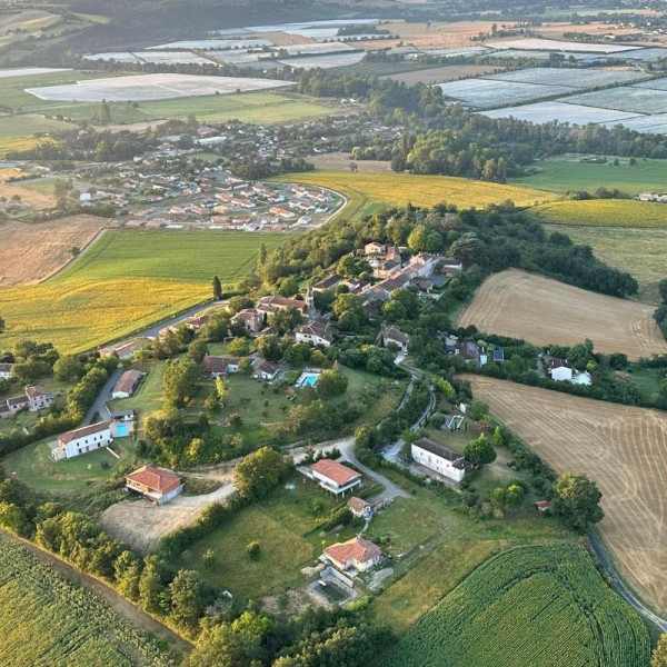 Giroussens - Ambres - laveur en montgolfière avec Atmosph'Air