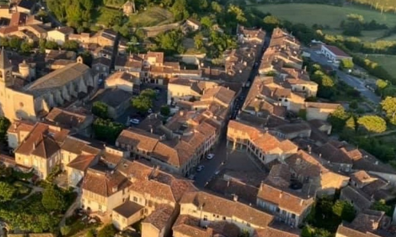 À la découverte de Lautrec, l’un des plus beaux villages de France