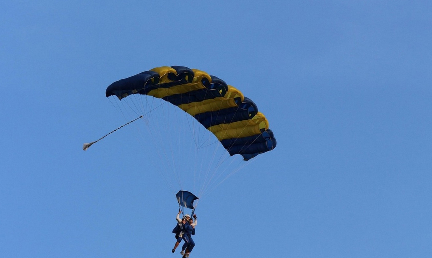 Sauter en parachute d’une montgolfière : une expérience hors du commun